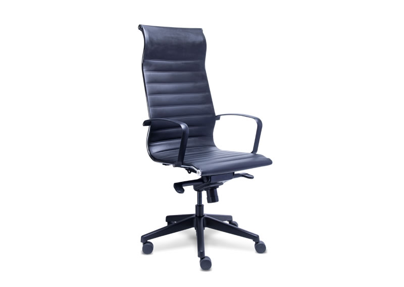 Silla ejecutiva tapizada en ecoleather negro, gris y blanco