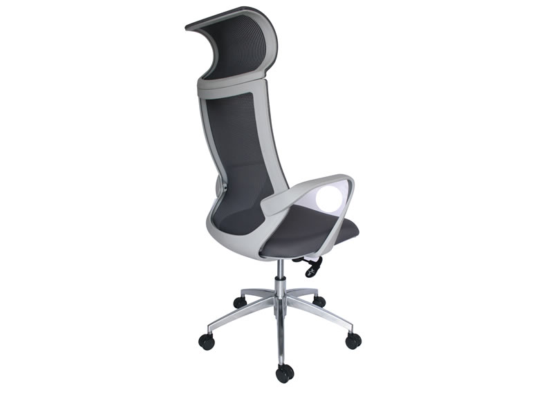 Silla ejecutiva modelo equa con respaldo alto en mesh gris