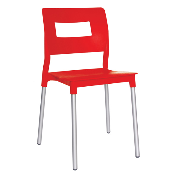 Silla sand ideal para terrazas o cafeterías de polipropileno