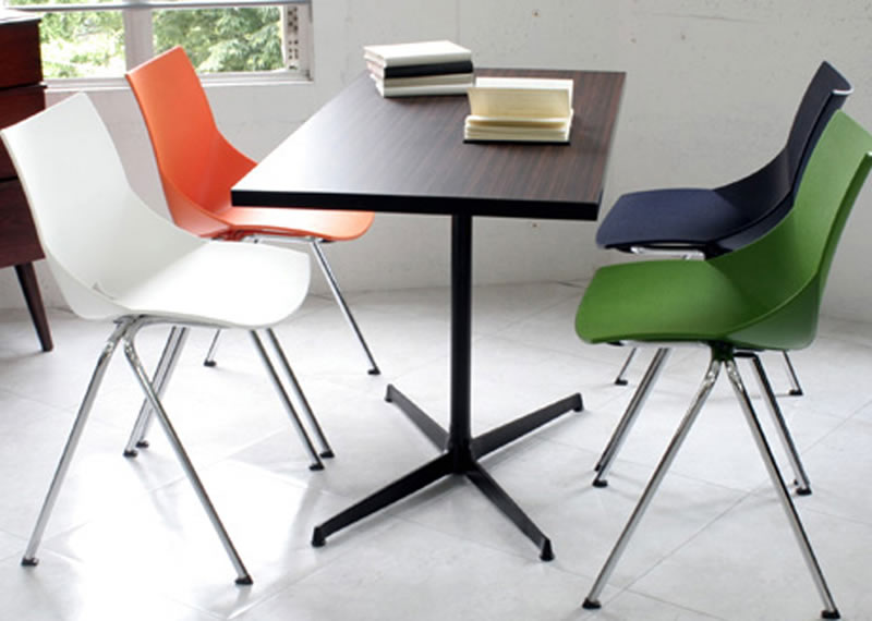 Silla Shell para comercios, restaurantes o comedores
