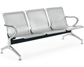 Banca de espera metálica con descasabrazos de aluminio tres lugares